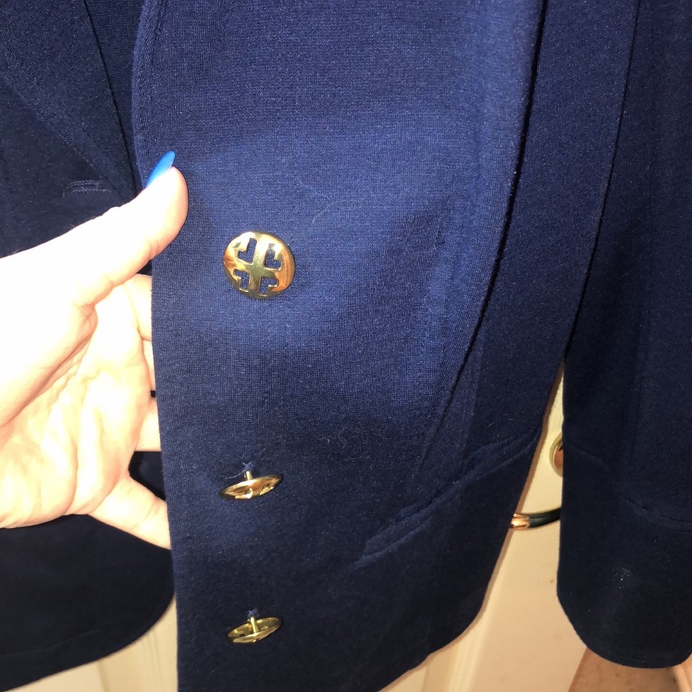 Blazer - Picture 2 of 3